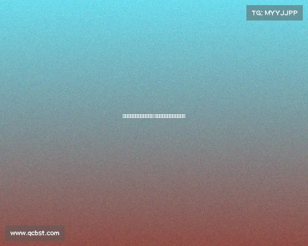 穆勒现身拜仁公开训练现场 球迷热情送别这位传奇偶像